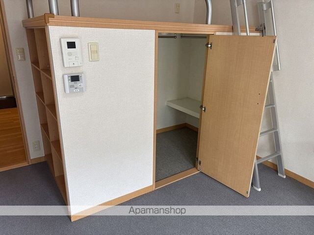 レオパレスソレーユⅢ[1K/26.08m2]の収納