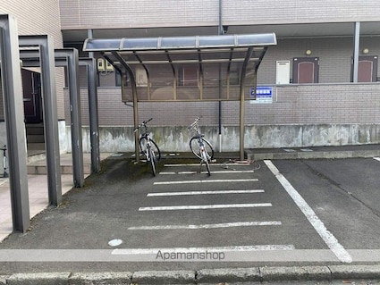 スターライト子平町[1K/26.49m2]の駐車場
