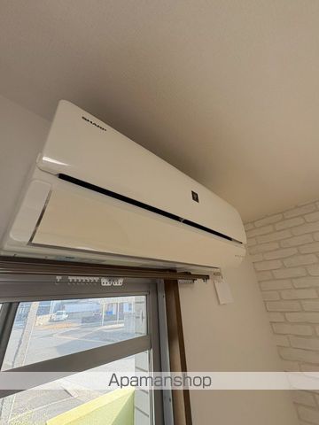 メゾン紀三井寺Iの内装写真