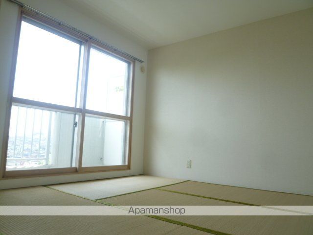 ロイヤルレインボー平岸 A棟の内装写真