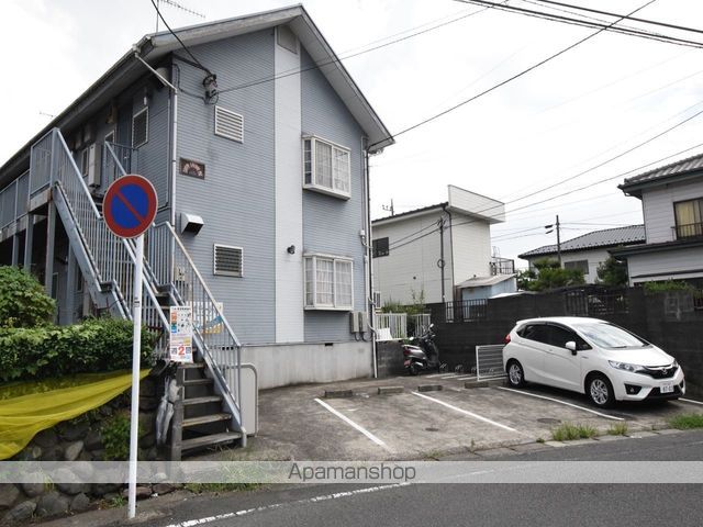 コーポチェリーパイの玄関写真