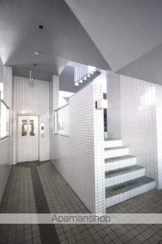 アルファ枝川の玄関写真