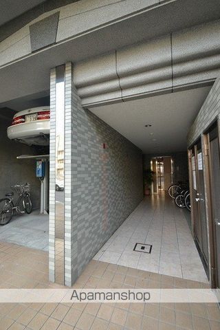 玉川ビルの玄関写真