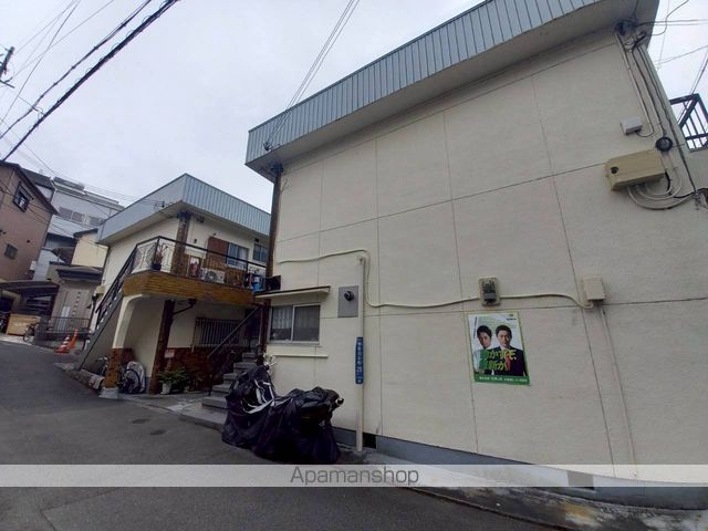 香里園森岡マンション1・2の外観写真