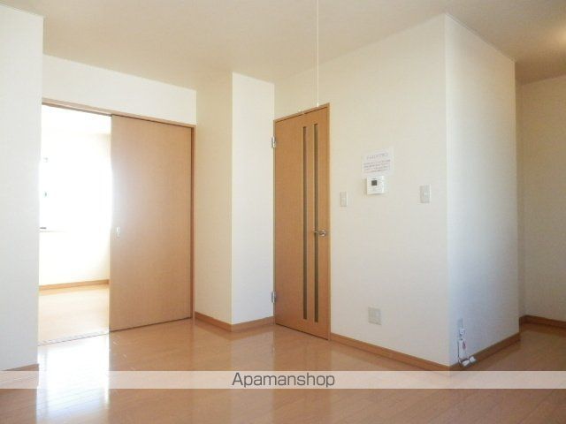 TEANA 弐番館の内装写真
