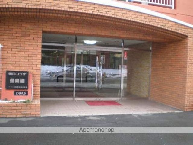 朝日プラザ偕楽園の玄関写真