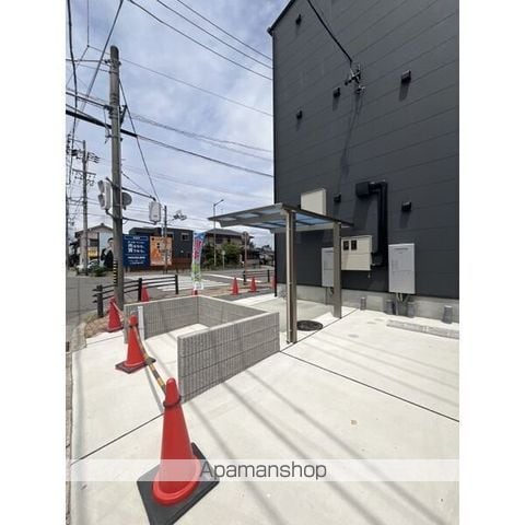 ティンガーラ須ヶ口 WESTの内装写真