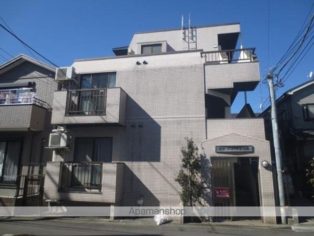 グリーンマート町田南の玄関写真
