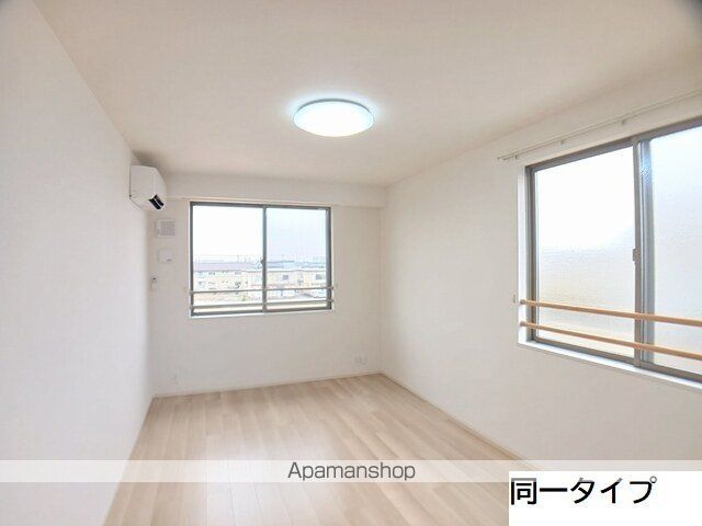 ネオ ドムス Iの内装写真