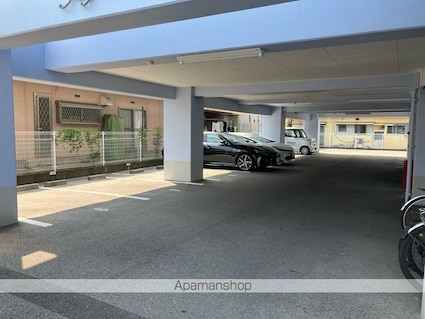 ジョイ・フォレスト[1K/29.19m2]の駐車場