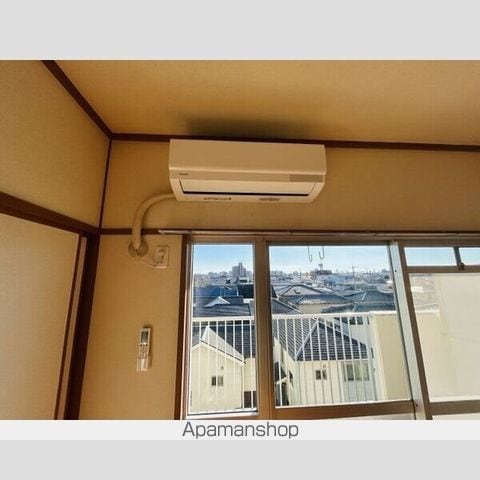 アーバンドエル柏原の内装写真