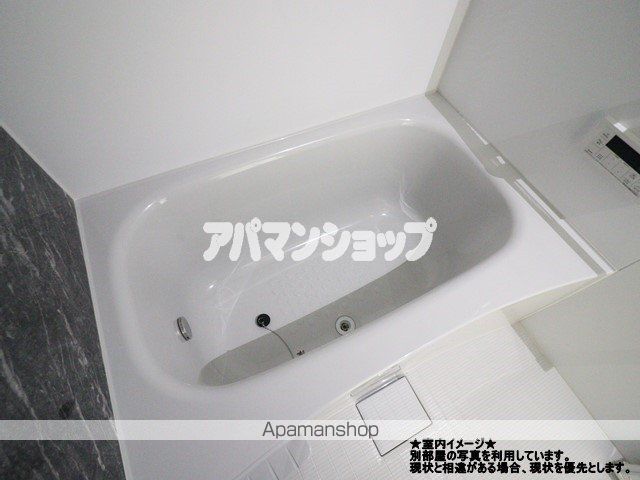 スレッドの内装写真