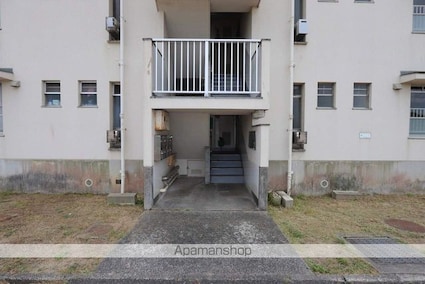 ビレッジハウス小羽山第二１号棟[3DK/53.96m2]のエントランス2