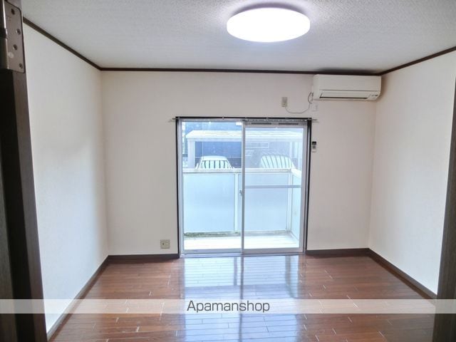 メゾンネオラ泉町の内装写真