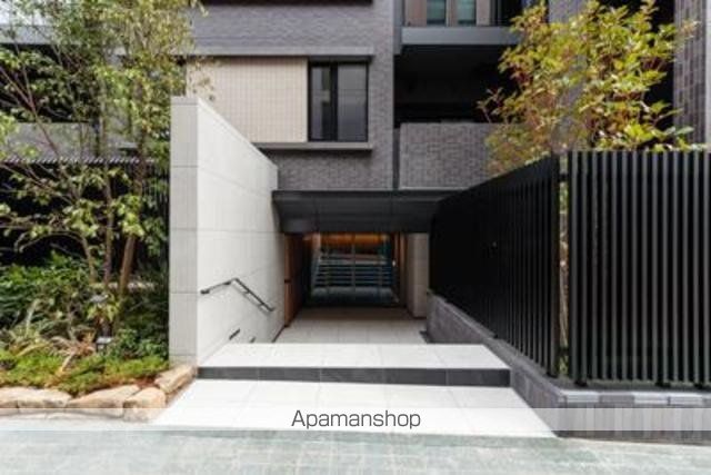 パークホームズ文京小石川ヒルテラスの玄関写真