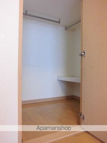 レオパレスラ フォンティーの内装写真