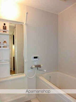 東京都新宿区南元町[1K/29.74m2]のバス