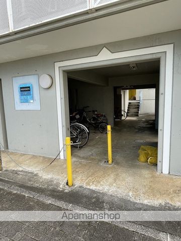マンションステップの玄関写真