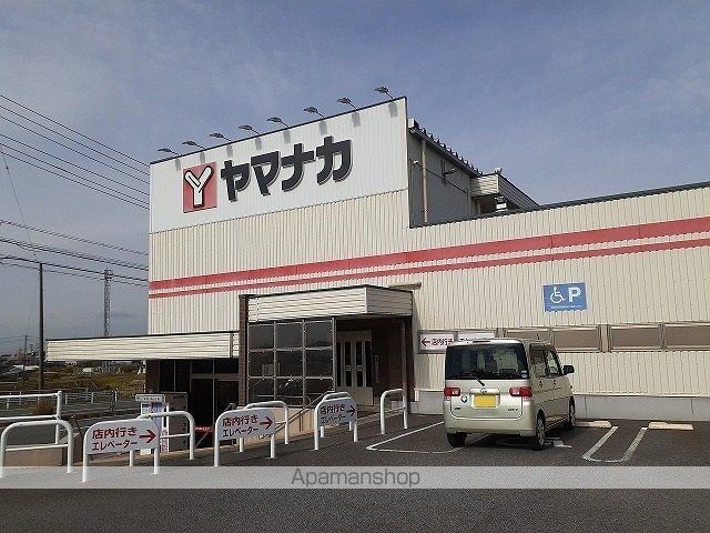リサヤニシルの周辺写真