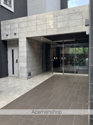 ギャラクシー南福岡駅前の玄関写真