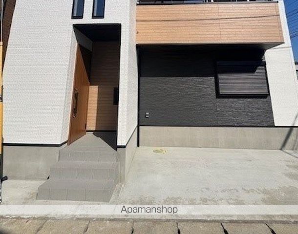 東武鉄道野田線 江戸川台駅 徒歩14分 2階建 築3年の玄関写真