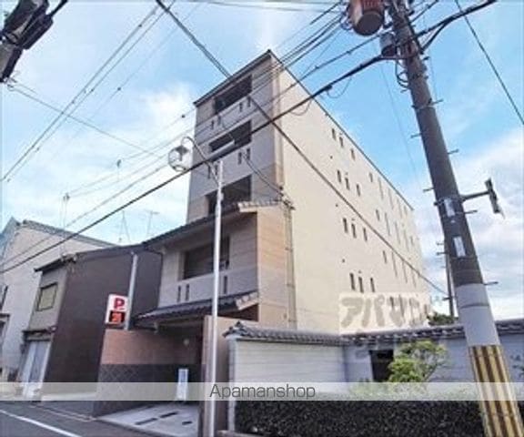 ラルゴ仁王門の外観写真