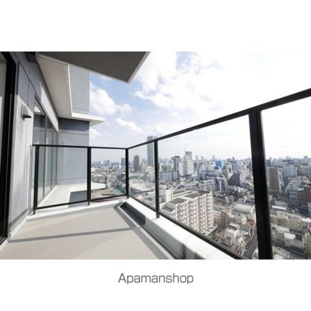 コンフォリア新宿イーストサイドタワー[1LDK/72.69m2]のバルコニー