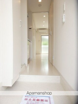 神奈川県横浜市栄区笠間２丁目[1K/21.73m2]の玄関