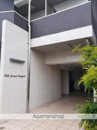 ベルジュネス春日町[1K/27.2m2]の外観2