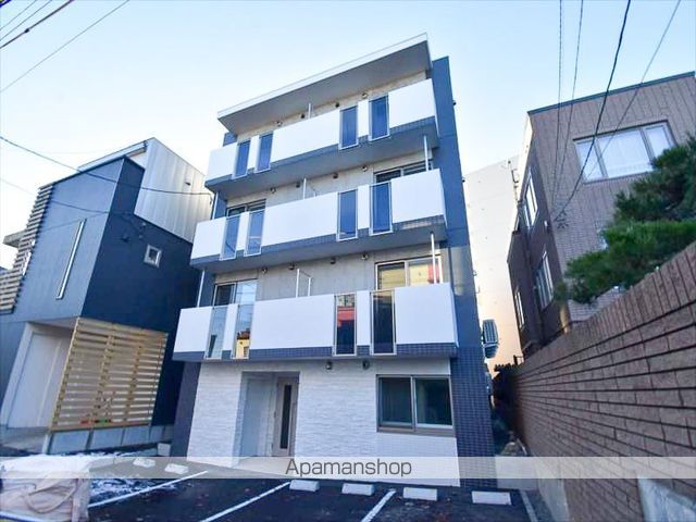 クレステージ西岡の外観写真