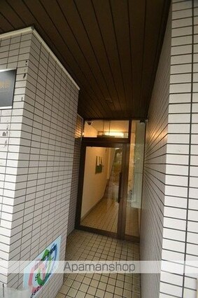 黒ひげ海賊団（旧　Ｂｒｉｌｌｏ広瀬北町）[1K/16m2]のエントランス1
