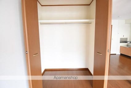 ペアシティ屋島[3LDK/84.06m2]の収納