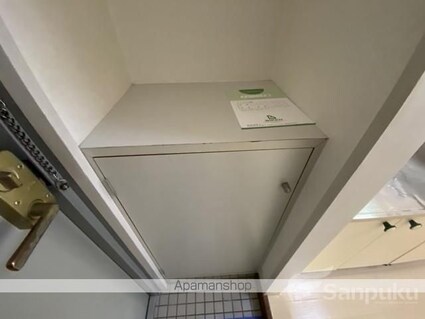 グランデュア中村[1K/22.95m2]の玄関