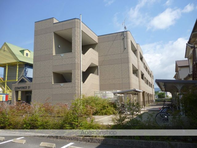 【和歌山市田尻のマンションの外観2】