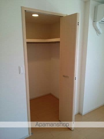 シャローム 中学校通りの内装写真