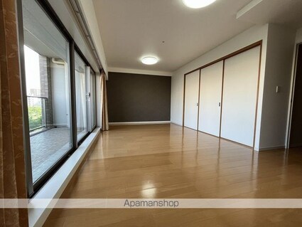 パークハウス上幟町[3LDK/76.08m2]のリビング・居間