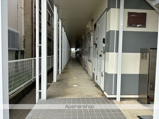 レオパレスコンフォール動橋IIの玄関写真