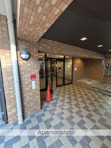 第一玉造マンションの玄関写真