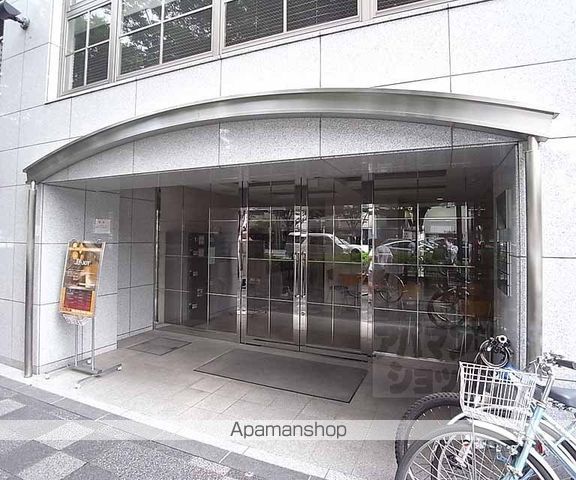 ライフプラザ烏丸御池の外観写真