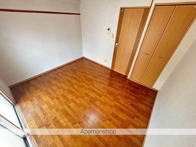第3年見マンションの内装写真