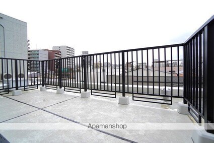 ＣＲＥＡＴＩＦ池袋本町[1LDK/37.96m2]のバルコニー