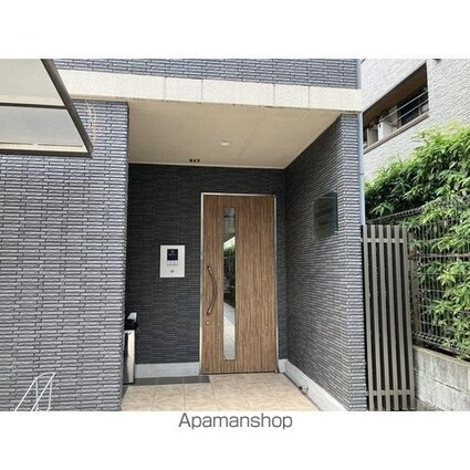 ドゥーエ初台[1K/26.16m2]の外観1