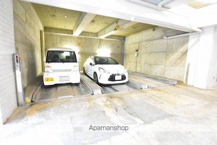 エスパシオ大町[1R/24.57m2]の駐車場
