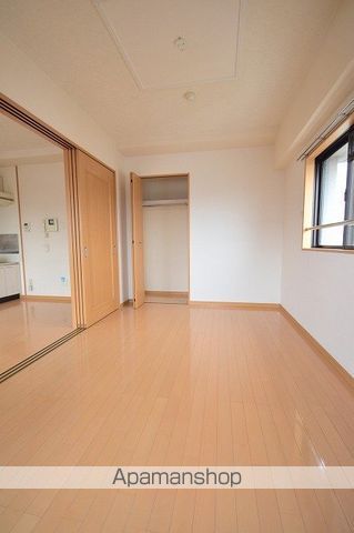 ジュネスパラシオン豊原IIの内装写真