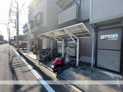 ラ・エスペランサ[1R/23.34m2]の駐車場
