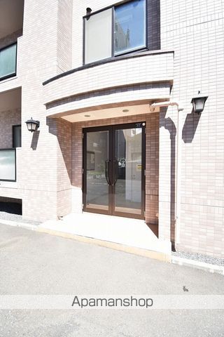 REIZ山の手の玄関写真
