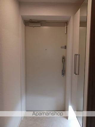 メゾン　アイティー　キング[1LDK/40.12m2]の玄関
