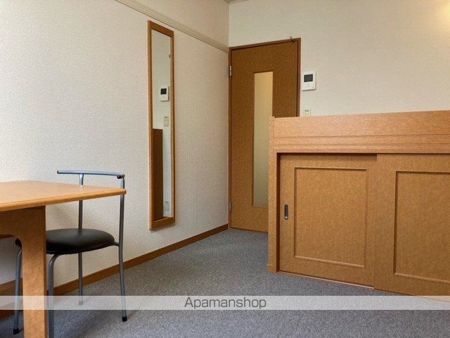 レオパレスタウンコート石川IIの内装写真