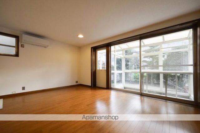 玉川田園調布２丁目戸建[4SLDK/141.86m2]のトイレ