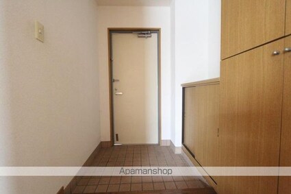 ブリッサ花ノ宮[3LDK/69.94m2]の玄関